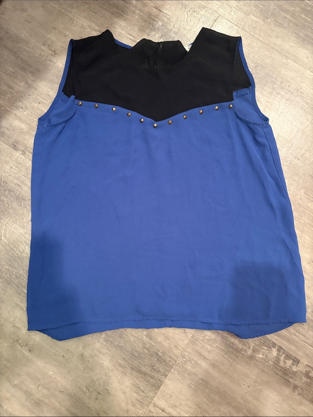 Chloe K Blue and Black Sleeveless Stud-Trim Blouse